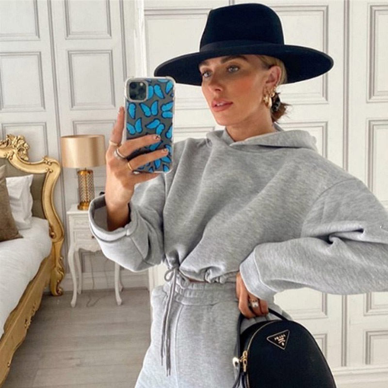 Stylish Women’s 2-Piece Tracksuit